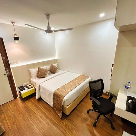 White House By Maxxvalue Service Apartments Bandra Mumbai Luaran gambar