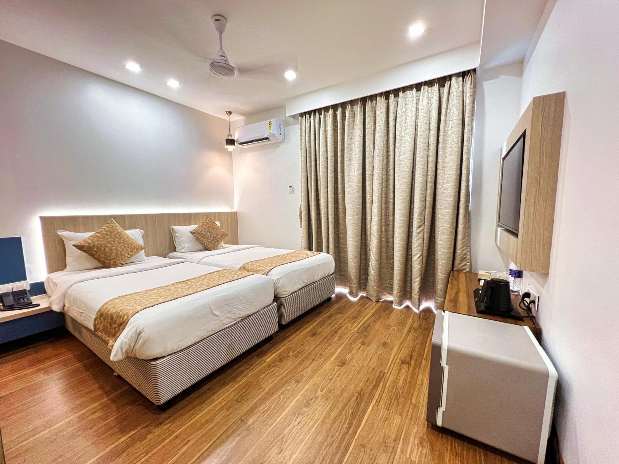White House By Maxxvalue Service Apartments Bandra Mumbai Luaran gambar