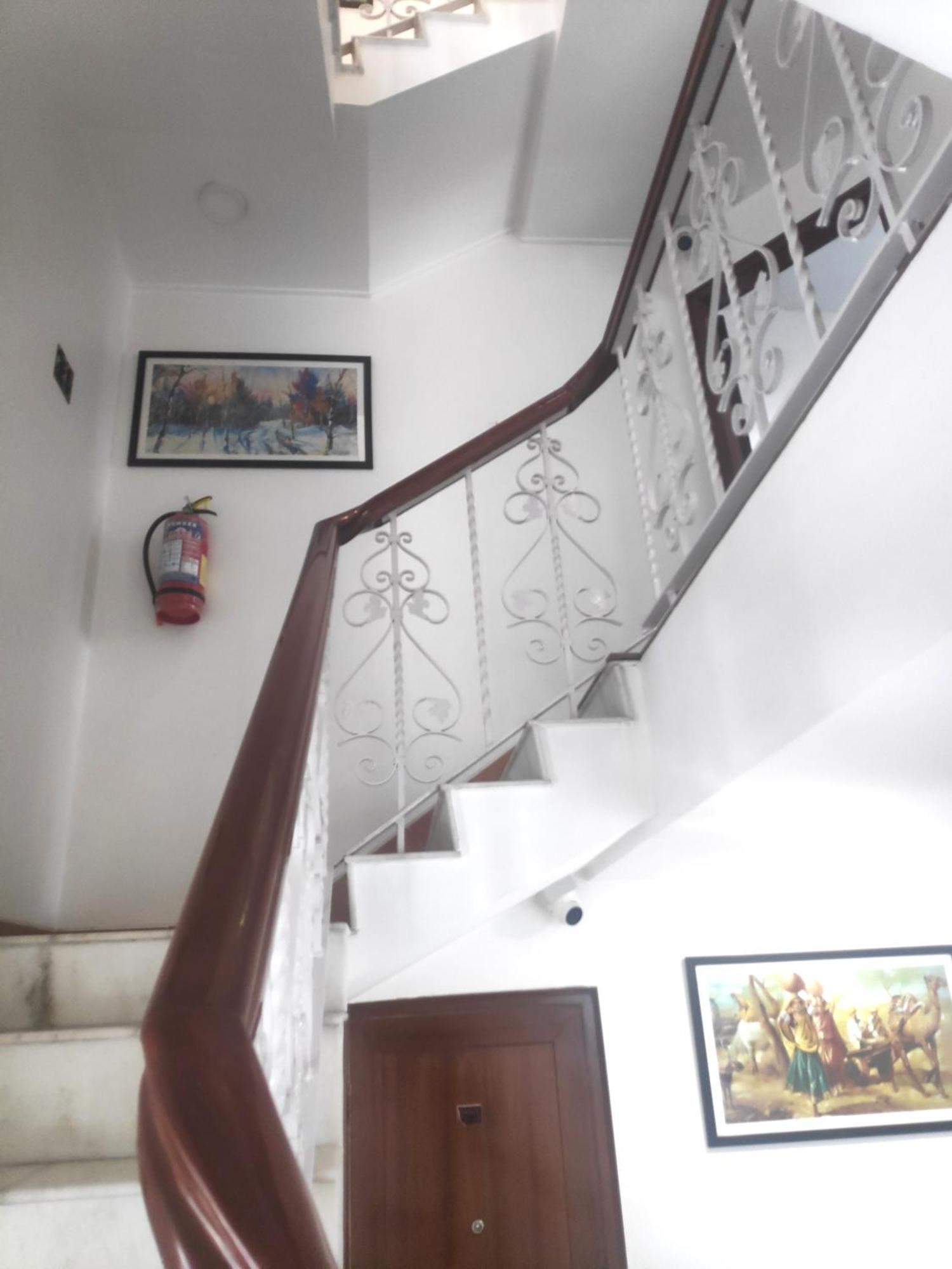 White House By Maxxvalue Service Apartments Bandra Mumbai Luaran gambar