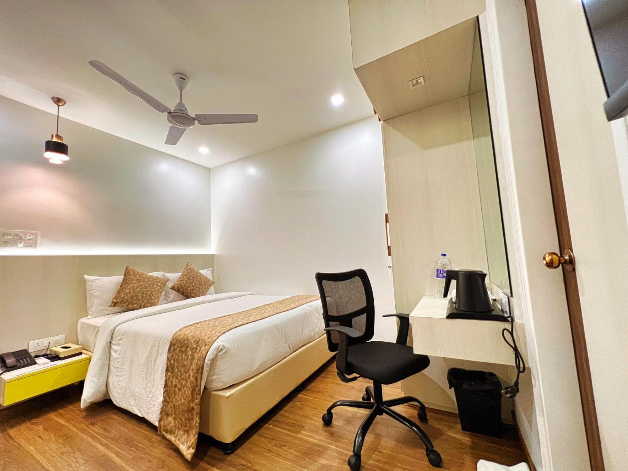 White House By Maxxvalue Service Apartments Bandra Mumbai Luaran gambar